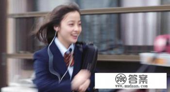 摸着你的心说说，你觉得这个世界上最可爱的女孩是谁？