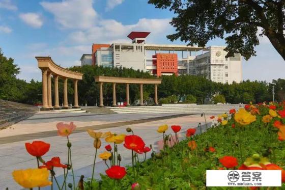 华东政法大学有几个校区及校区地址哪个校区最好？