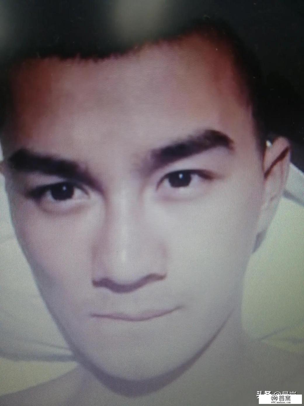 为什么有些男人在家人面前一个样，在外人面前完全变了个人？