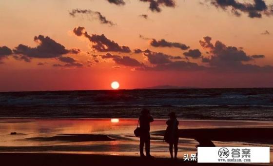 准备自驾从长沙出发去山东旅游，10到15天，如何具体规划线路、景点、住宿？