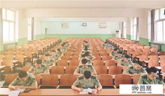 本科生考军校的条件？