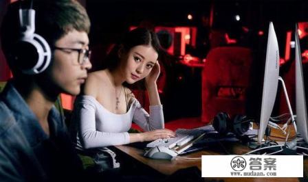 怎样才能在游戏里撩到妹子？