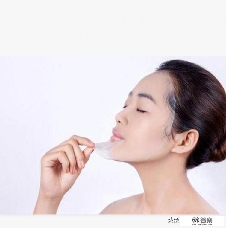 男子哭诉女友旅游之前肤色很白，回来后肤色就晒黑了，这样该不该分手？