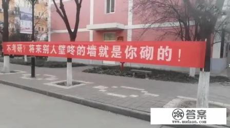 关公铜像摆放在餐厅,坐西朝东？