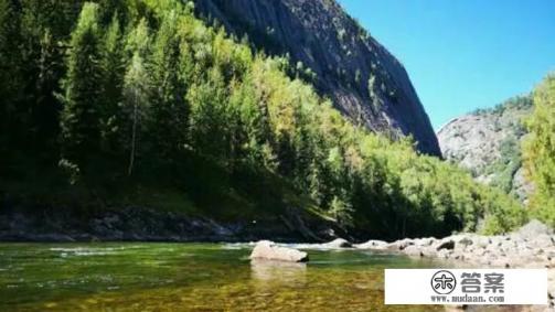 在新疆租车旅游多少钱一天？有哪些攻略？