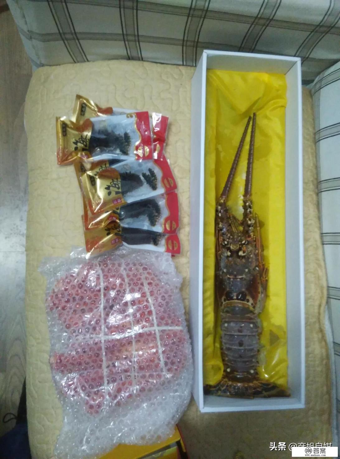 大学生一个月的生活费大概需多少？