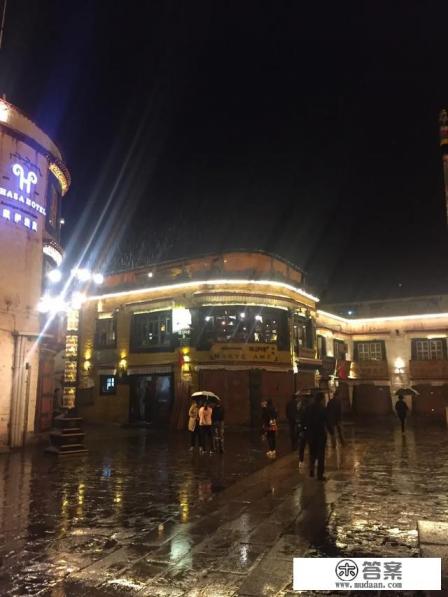 出去旅游带哪种雨衣好？