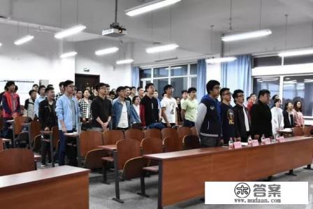 当代大学生的历史使命和社会责任？