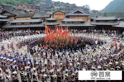 砚山县至罗平县自驾游走高速有多远路程？