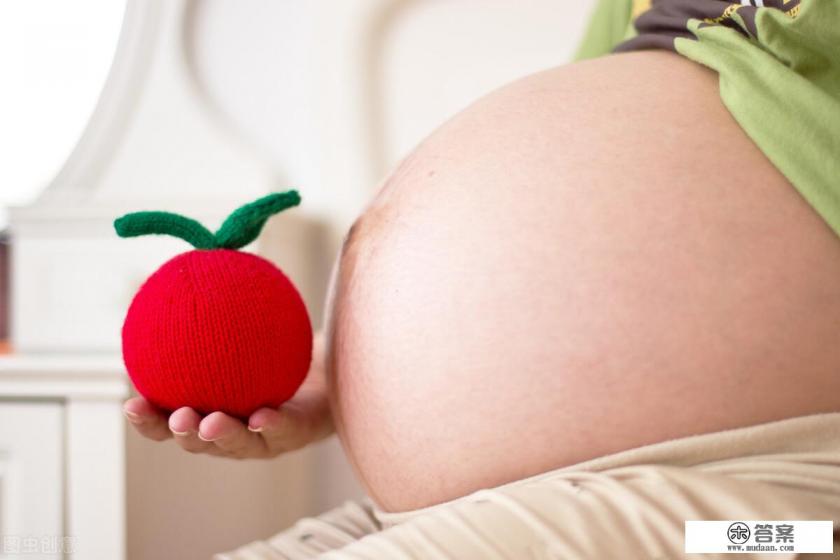 怀孕50天了，宫内隐约可见卵黄囊，未见胚。这孩子我非常想要，可又怕孩子不健康。怎么办？