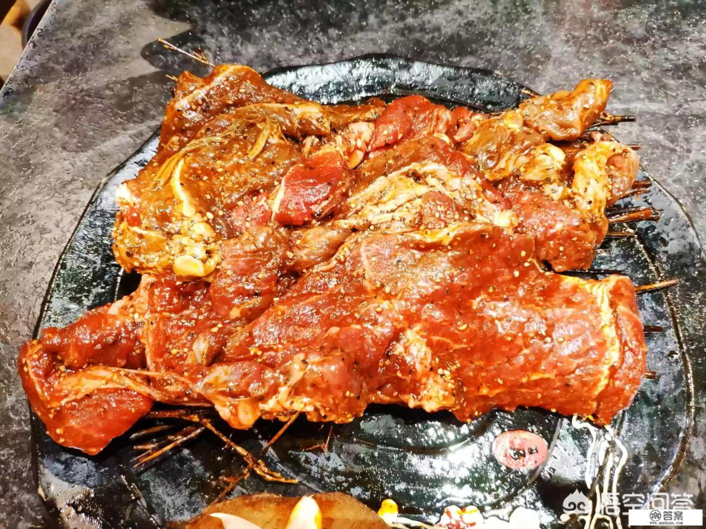 旅游时，你是以美食为主还是以游玩为主？