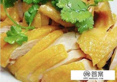 旅游时，你是以美食为主还是以游玩为主？