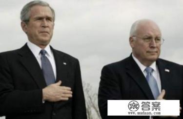 美国女子一句话被顶上热搜，她是谁？为什么会被顶上热搜？