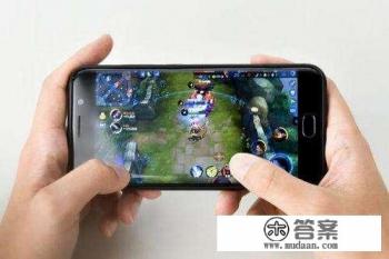 面对一个超级爱玩游戏的媳妇都是怎么面对的？