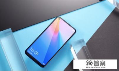 明天荣耀Play3又要开售了，除了全场景加速，还有哪些亮点？