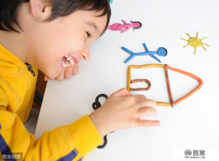 我家一位亲戚大学毕业回乡当村官,每月工资3000元,他做得还蛮有劲,你认为怎样? 我家一位亲戚大学毕业回乡当村官,每月工资3000元,他做得还蛮有劲,你认为怎样?