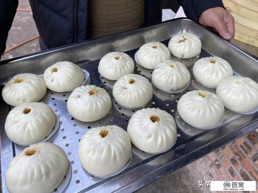 这次新冠美国病亡的主要是黑人和老人，是不是美国政府的策划呢？