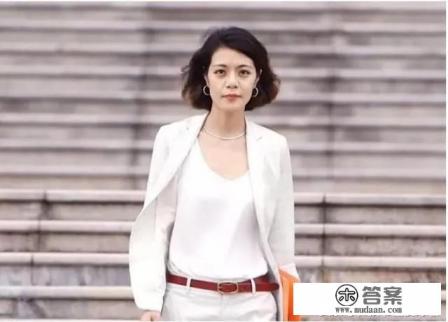 复旦社会科学实验班的政治学与行政学、行政管理、国际政治、社会学、社会工作5个专业哪个最好？就业前景？