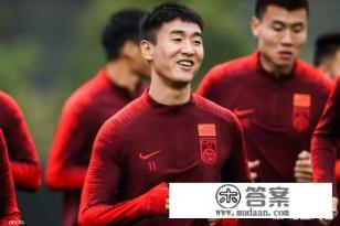 泰国看大象说说心情短语？