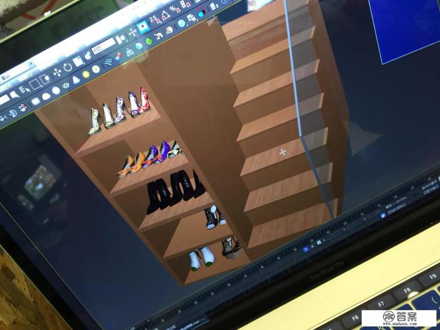 在新加坡金沙酒店工作一个月1400包吃包住够不够工作累不累？