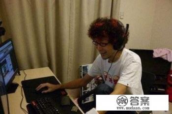 宅男为什么在外卖和游戏领域消费比例最多？