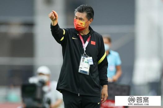 雷军小米MIX4发布会上发红包是否比只会搞爱国营销的公司优秀？