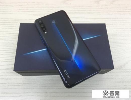 3000到4000曲屏手机性价比排行榜？