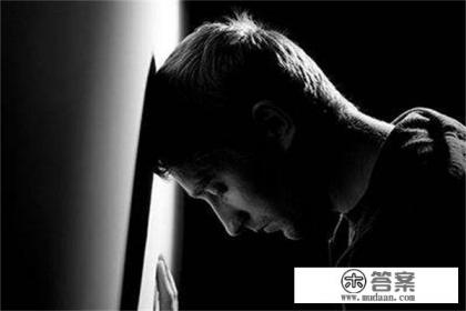 大半夜玩游戏是放松吗？