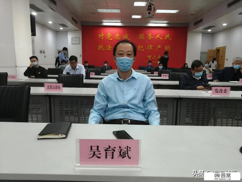 手机玩游戏比较暴力会不会按坏屏幕？