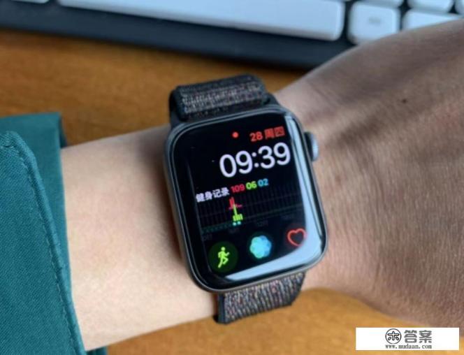 三星watch4配置参数？