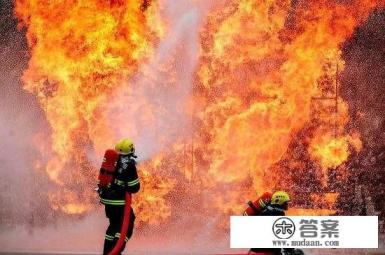 炮弹能不能阻断山火蔓延? 炮弹能不能阻断山火蔓延?