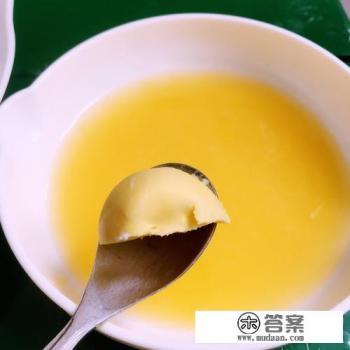 我家婴儿宝宝6个月了,请问大家六个月婴儿的辅食食谱是什么呢? 我家婴儿宝宝6个月了,请问大家六个月婴儿的辅食食谱是什么呢?