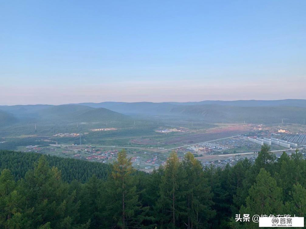 去草原和沙漠旅行穿甚么衣服拍照效果好？