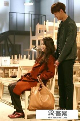 恋爱是相处不累重要,还是感到被爱重要? 恋爱是相处不累重要,还是感到被爱重要?