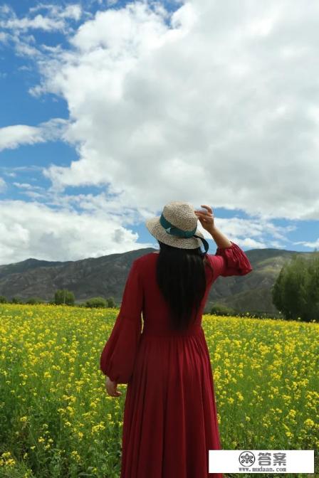 出去旅游穿什么衣服好呢? 出去旅游穿什么衣服好呢?