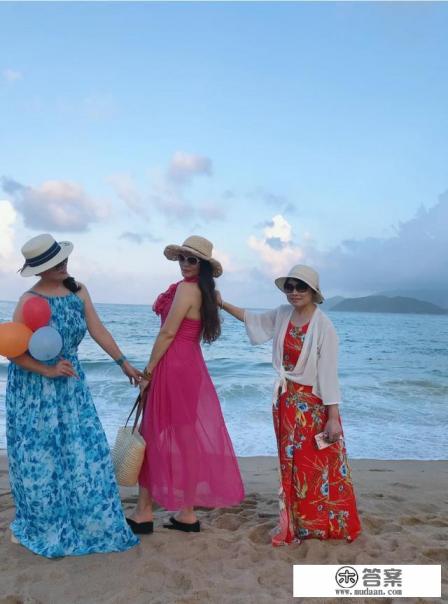 出去旅游穿什么衣服好呢? 出去旅游穿什么衣服好呢?