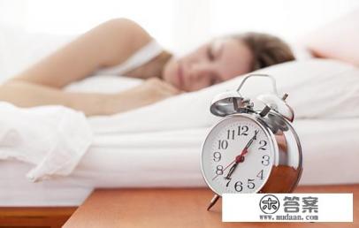晚上失眠怎么能快速入睡？