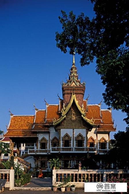 去新马泰旅游买什么特产最合适？