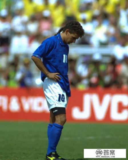 现役足坛最高前锋？