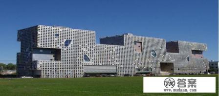 如何从高中毕业直接升上美国麻省理工大学或剑桥或哈佛有什么途径？