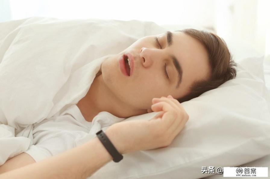 睡觉打鼾是怎么回事? 睡觉打鼾是怎么回事?
