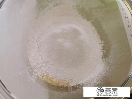 找一本古装的小说,男主角叫叶飞,女的有彩虹公主,水玲珑,还有个郡主,有个事女扮男装的,后来也嫁给了叶飞? 找一本古装的小说,男主角叫叶飞,女的有彩虹公主,水玲珑,还有个郡主,有个事女扮男装的,后来也嫁给了叶飞?