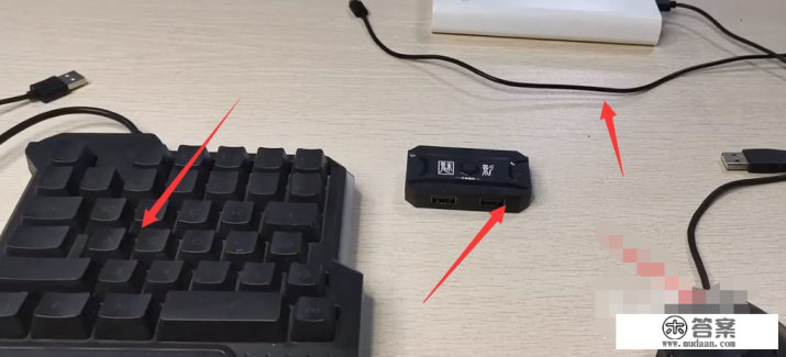 手机游戏键盘王座怎么玩和平精英