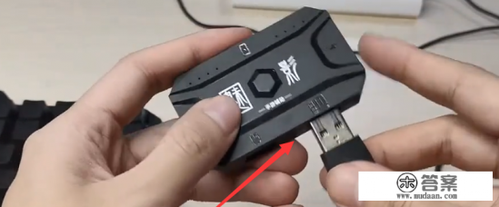 手机游戏键盘王座怎么玩和平精英