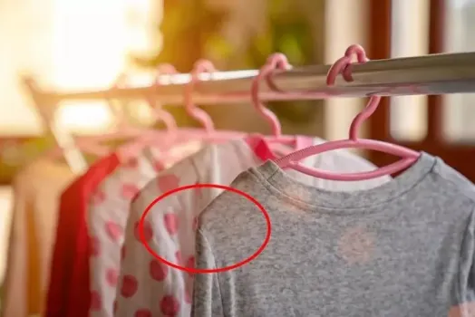 如何挂衣服肩膀没有痕迹