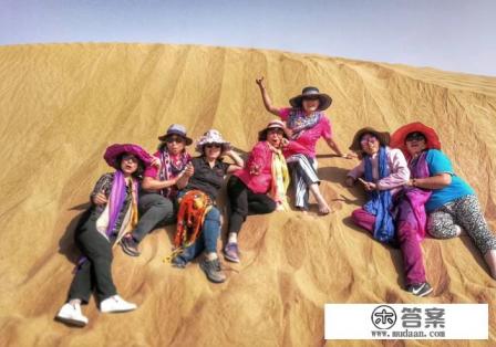 出去旅游穿什么样的衣服照相会好看呢