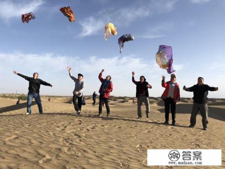 出去旅游穿什么样的衣服照相会好看呢