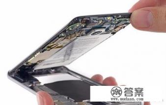 三星s6edge换电池如何拆后盖