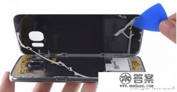 三星s6edge换电池如何拆后盖