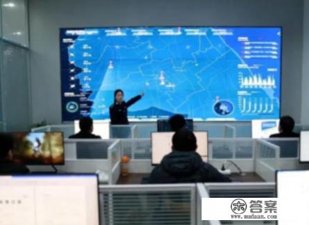 大学生如何营造风清气正的网络空间
